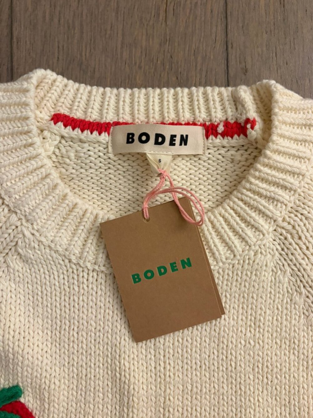 NWT Boden Margot Short Sleeve Strawberry Sweater - Picture 2 of 2